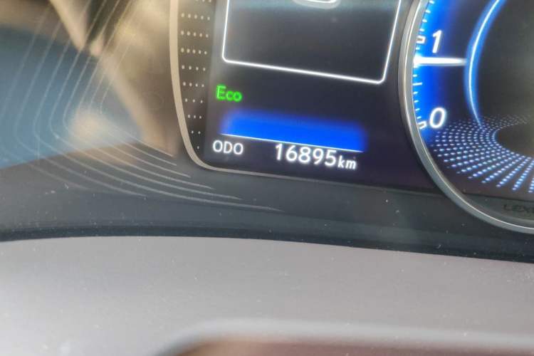 Used Lexus ES 2020 200 Excellence Edition Odometer Close Up