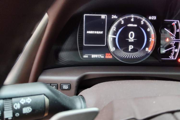 Used Lexus ES 2020 200 Excellence Edition Odometer Close Up