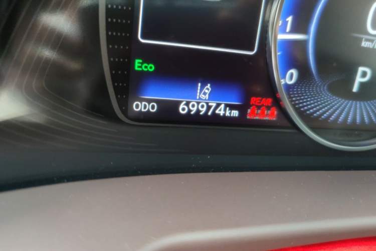 Used Lexus ES 2020 200 Excellence Edition Odometer Close Up