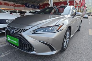 Used Lexus ES 2020 300h Premier Edition