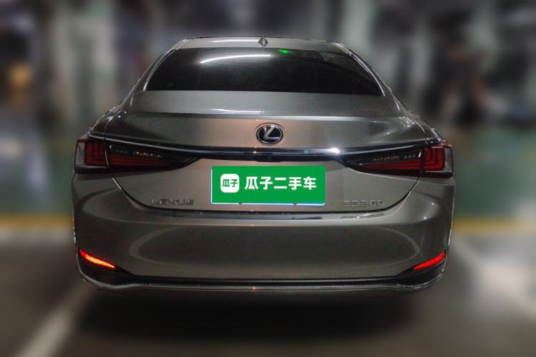 Used Lexus ES 2020 260 Excellence Edition Rear
