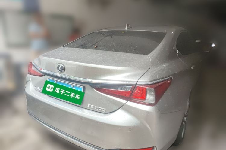 Used Lexus ES 2020 200 Excellence Edition Rear