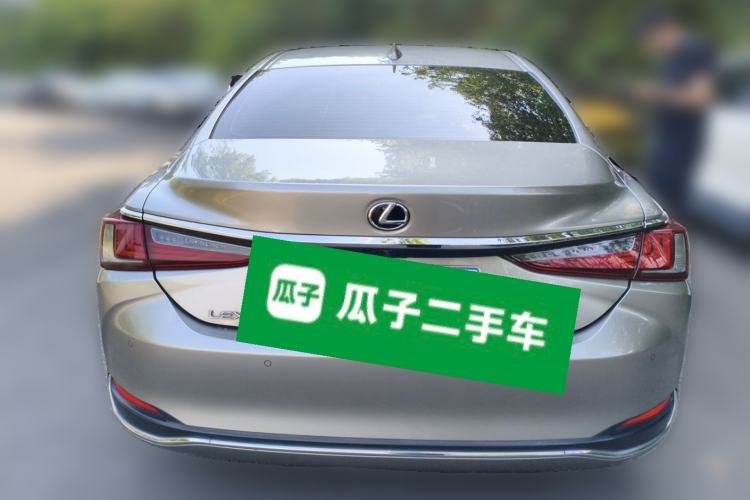 Used Lexus ES 2020 200 Excellence Edition Rear