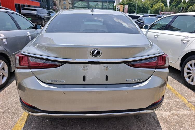 Used Lexus ES 2020 200 Excellence Edition Rear