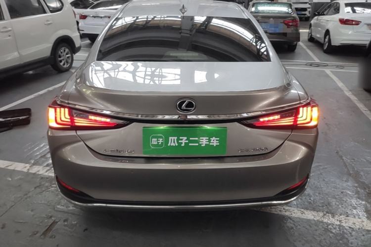 Used Lexus ES 2020 200 Excellence Edition Rear