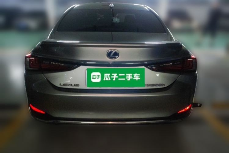 Used Lexus ES 2020 300h Premier Edition Rear