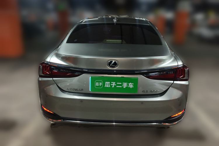 Used Lexus ES 2020 200 Excellence Edition Rear