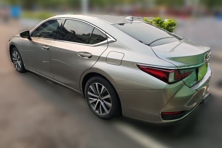Used Lexus ES 2020 200 Excellence Edition Rear Left 45 Deg