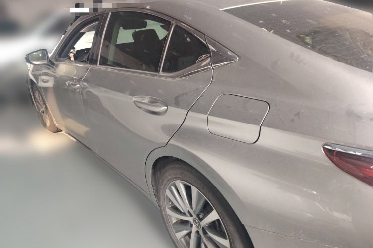 Used Lexus ES 2020 200 Excellence Edition Rear Left 45 Deg