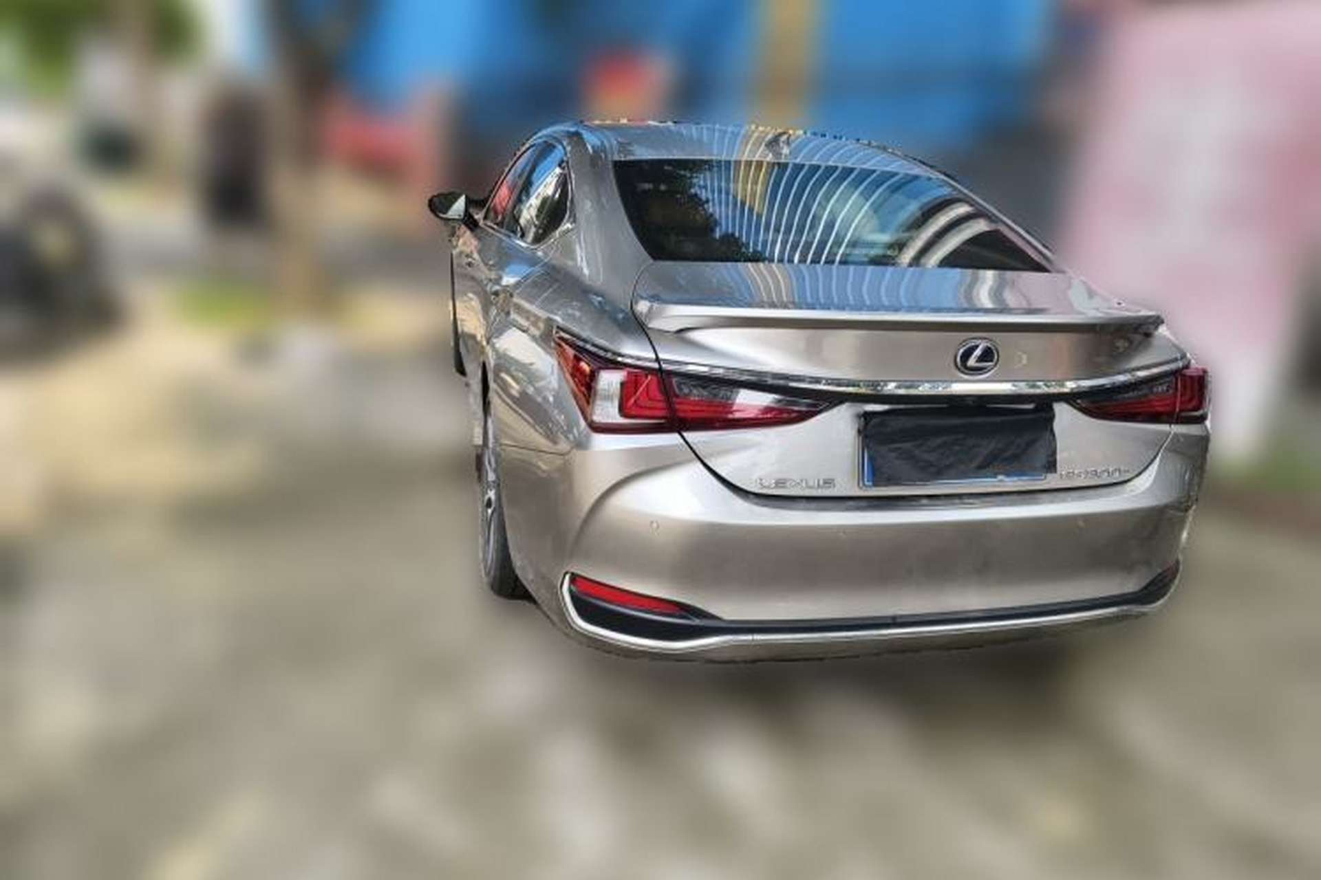 Used Lexus ES 2020 300h Deluxe Edition Rear Left 45 Deg