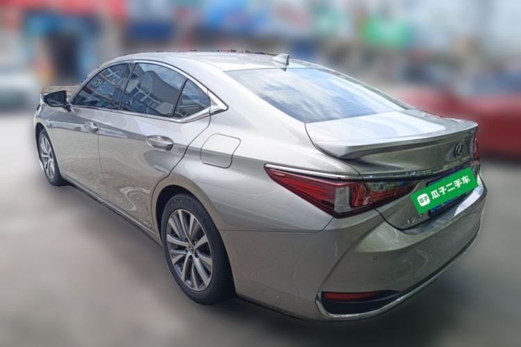 Used Lexus ES 2020 200 Excellence Edition Rear Left 45 Deg