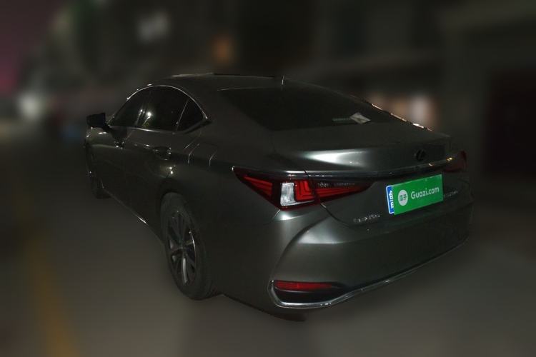 Used Lexus ES 2020 200 Excellence Edition Rear Left 45 Deg