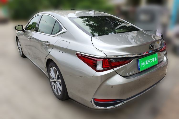 Used Lexus ES 2020 200 Excellence Edition Rear Left 45 Deg