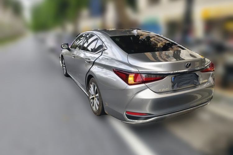 Used Lexus ES 2020 200 Excellence Edition Rear Left 45 Deg