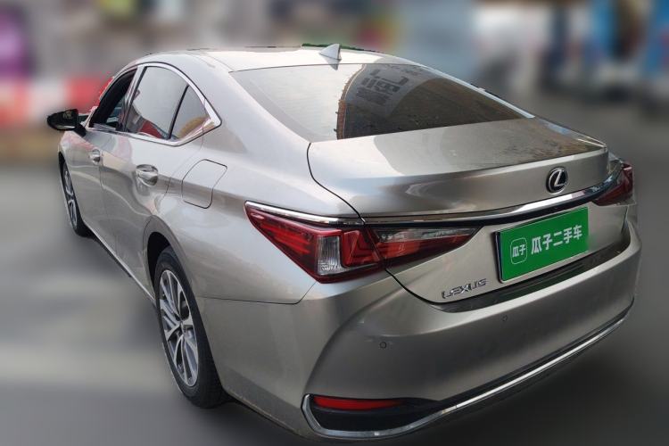 Used Lexus ES 2020 200 Excellence Edition Rear Left 45 Deg