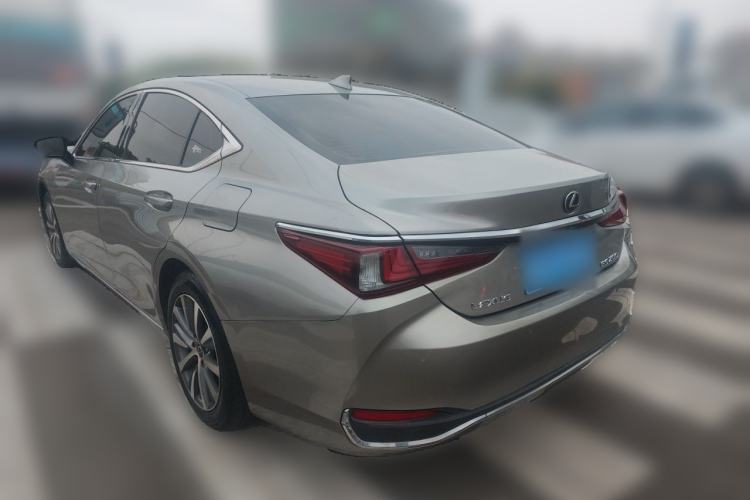 Used Lexus ES 2020 200 Excellence Edition Rear Left 45 Deg