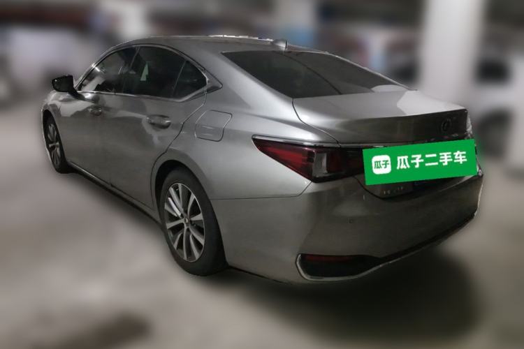 Used Lexus ES 2020 200 Excellence Edition Rear Left 45 Deg