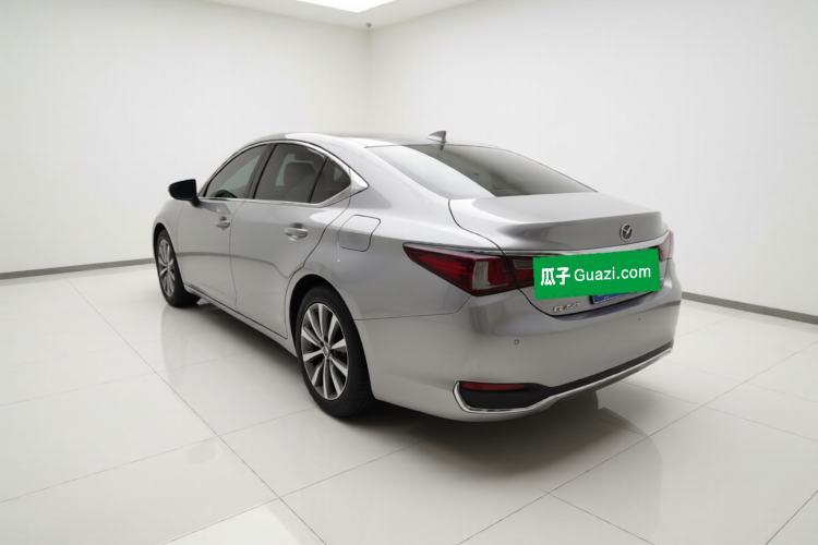 Used Lexus ES 2020 200 Excellence Edition Rear Left 45 Deg