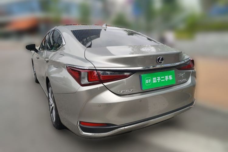 Used Lexus ES 2020 200 Excellence Edition Rear Left 45 Deg