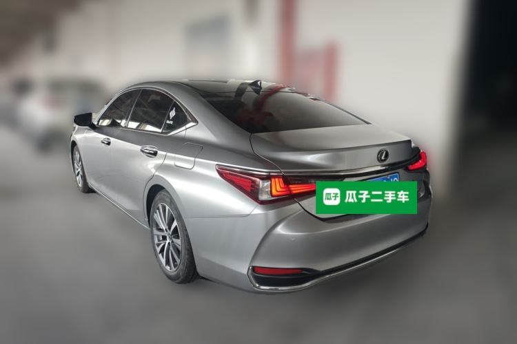 Used Lexus ES 2020 200 Excellence Edition Rear Left 45 Deg