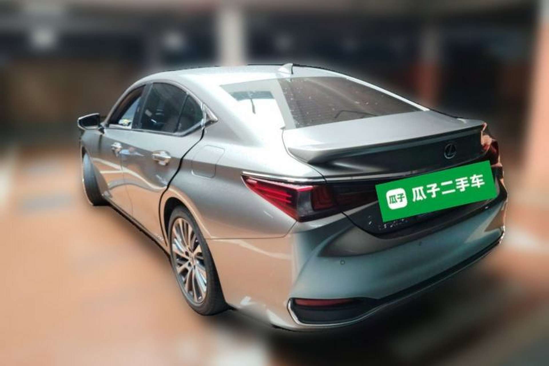 Used Lexus ES 2020 300h Deluxe Edition Rear Left 45 Deg