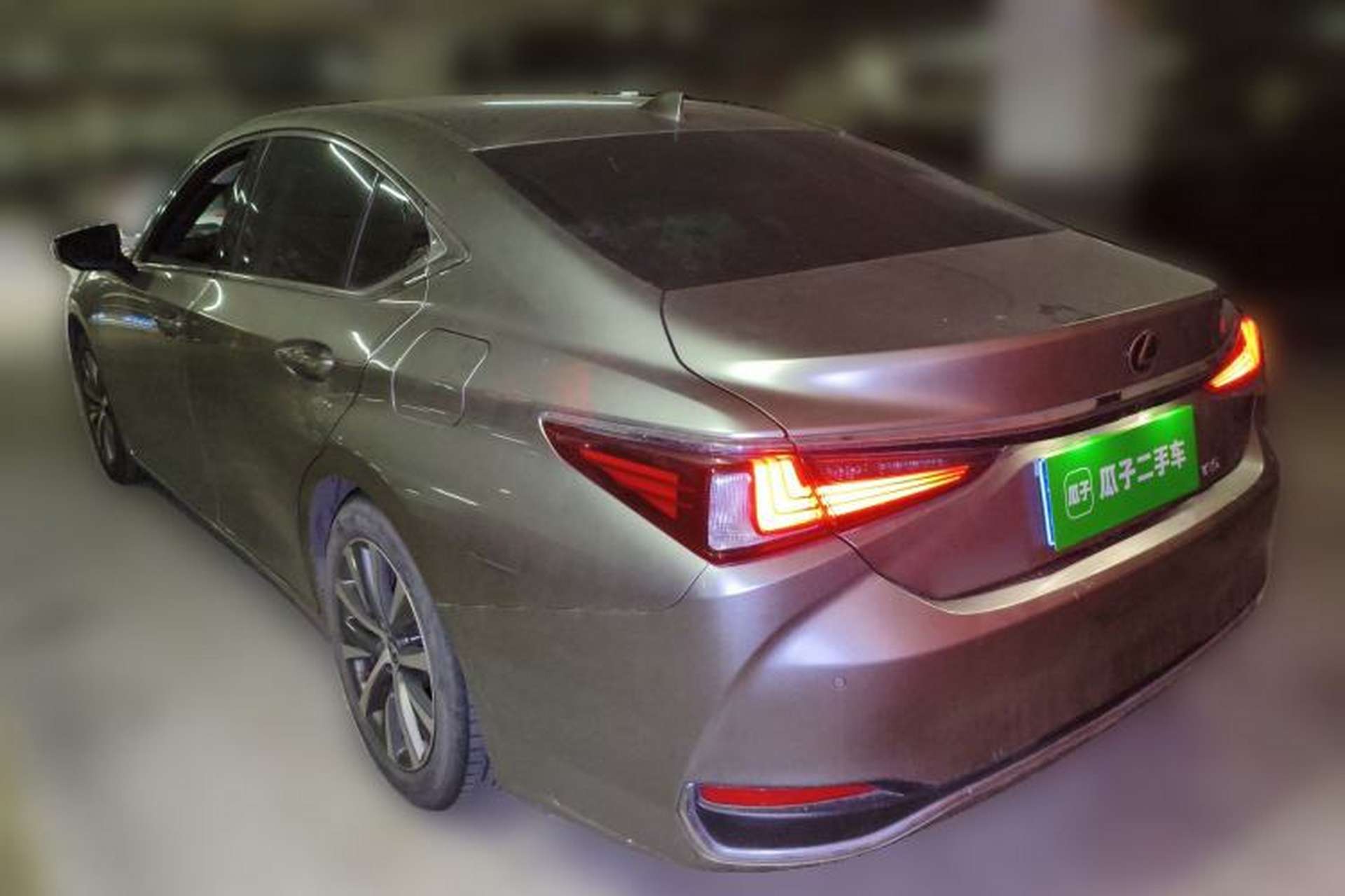 Used Lexus ES 2020 200 Excellence Edition Rear Left 45 Deg