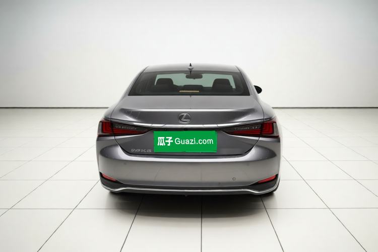 Used Lexus ES 2020 200 Luxury Edition Rear