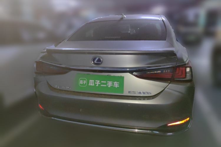 Used Lexus ES 2020 300h Premier Edition Rear