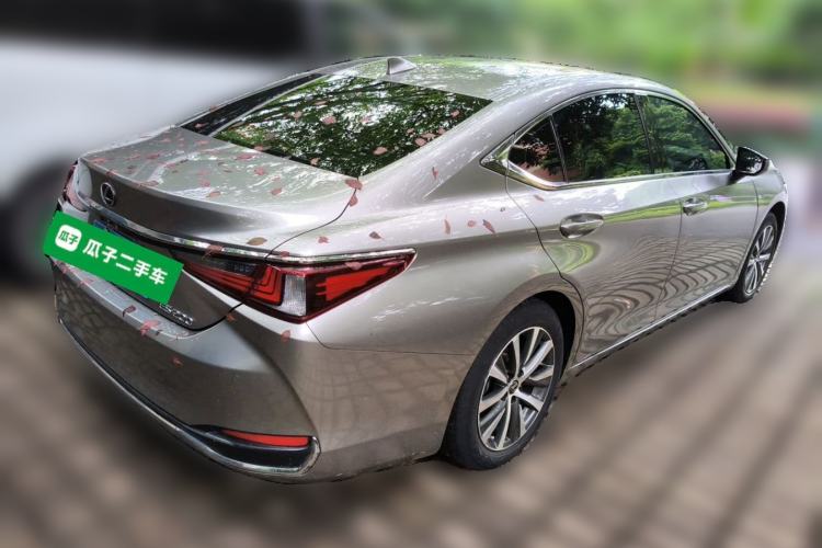 Used Lexus ES 2020 200 Excellence Edition Rear Right 45 Deg