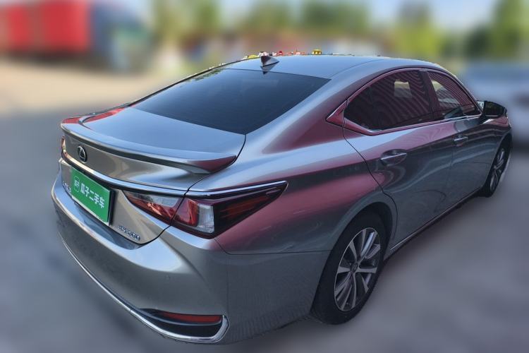 Used Lexus ES 2020 200 Excellence Edition Rear Right 45 Deg