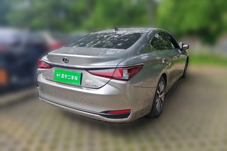 Used Lexus ES 2020 200 Excellence Edition Rear Right 45 Deg