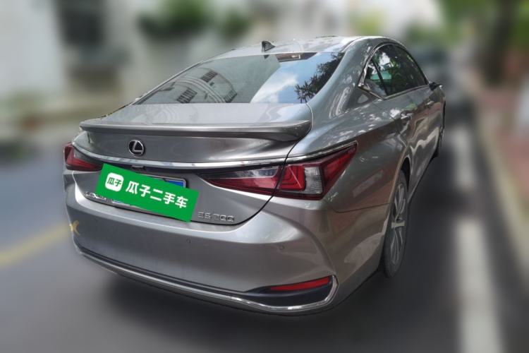 Used Lexus ES 2020 200 Excellence Edition Rear Right 45 Deg