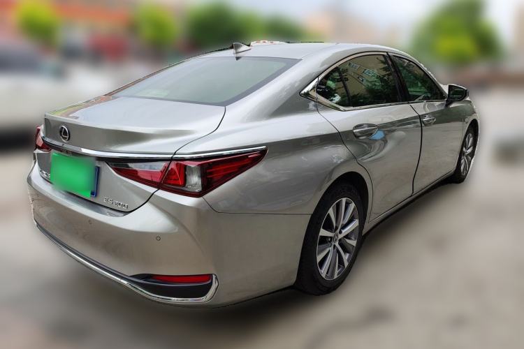 Used Lexus ES 2020 200 Excellence Edition Rear Right 45 Deg