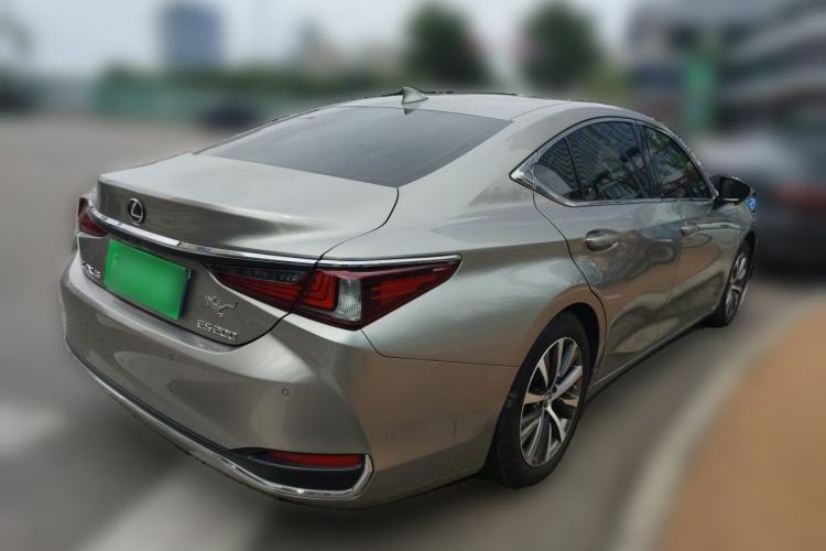 Used Lexus ES 2020 200 Excellence Edition Rear Right 45 Deg