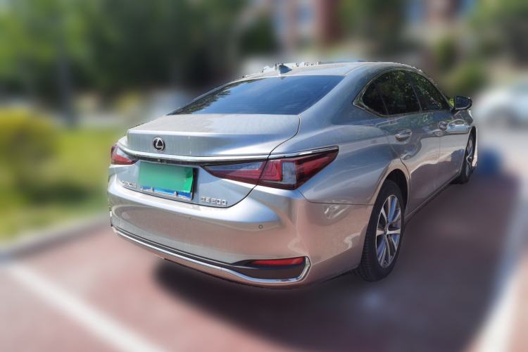 Used Lexus ES 2020 200 Excellence Edition Rear Right 45 Deg