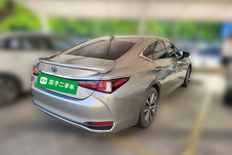 Used Lexus ES 2020 200 Excellence Edition Rear Right 45 Deg