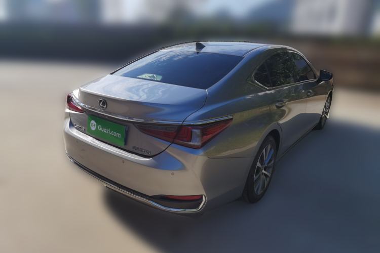 Used Lexus ES 2020 200 Excellence Edition Rear Right 45 Deg