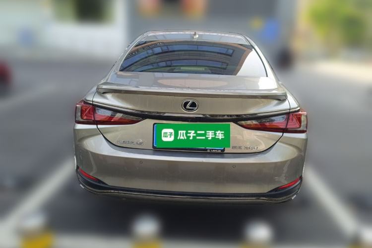 Used Lexus ES 2020 260 F SPORT Rear
