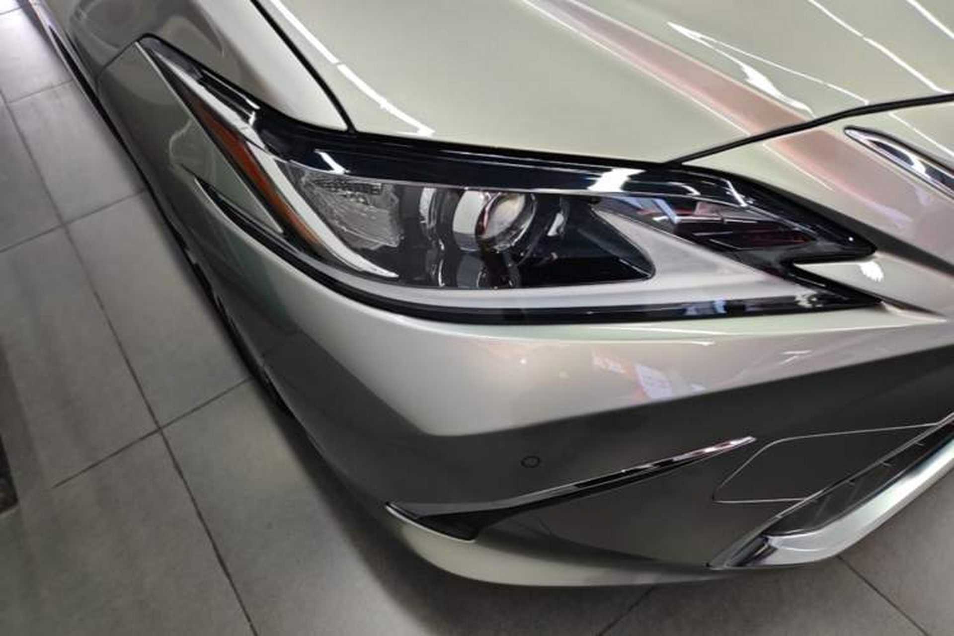 Used Lexus ES 2020 200 Excellence Edition Right Front Headlight