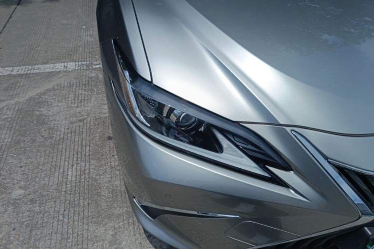 Used Lexus ES 2020 200 Excellence Edition Right Front Headlight