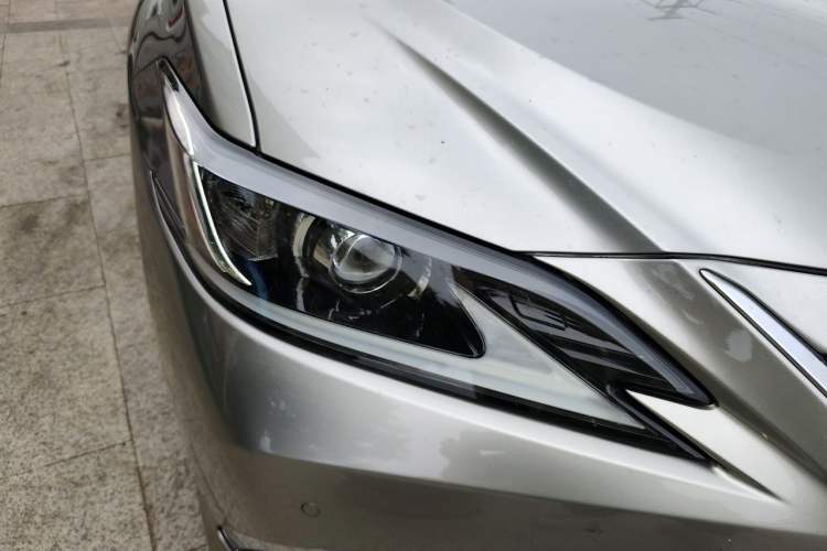 Used Lexus ES 2020 200 Excellence Edition Right Front Headlight