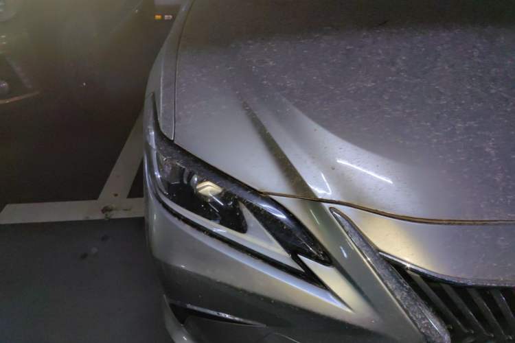 Used Lexus ES 2020 300h Premier Edition Right Front Headlight