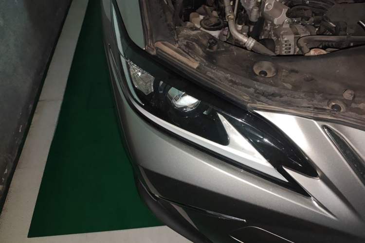 Used Lexus ES 2020 260 Excellence Edition Right Front Headlight