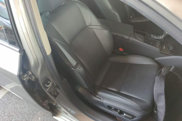 Used Lexus ES 2020 200 Excellence Edition Right Front Seat