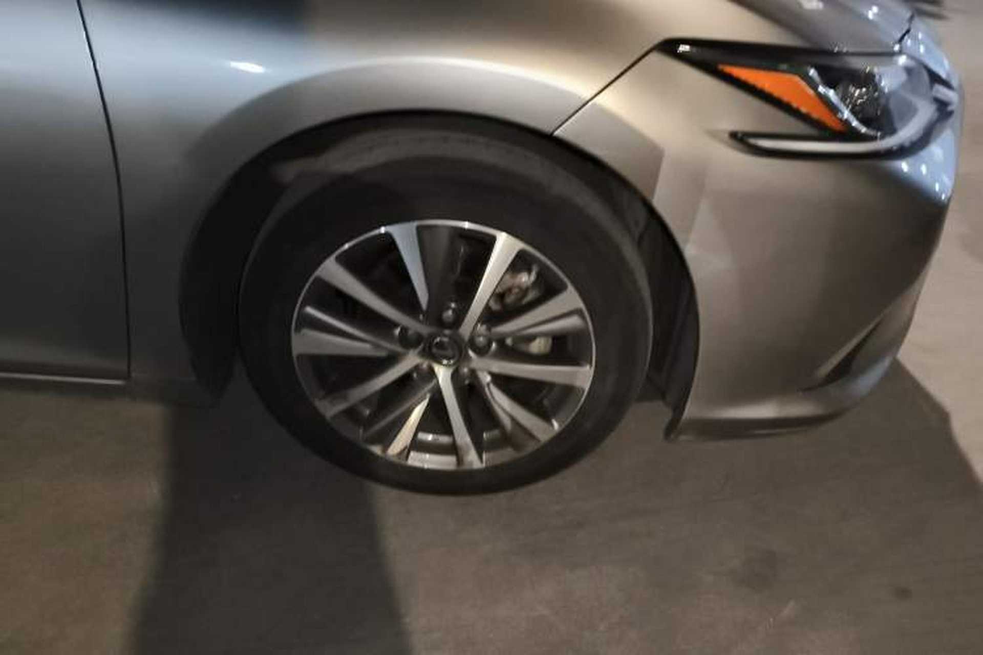 Used Lexus ES 2020 200 Excellence Edition Right Front Wheel Hub