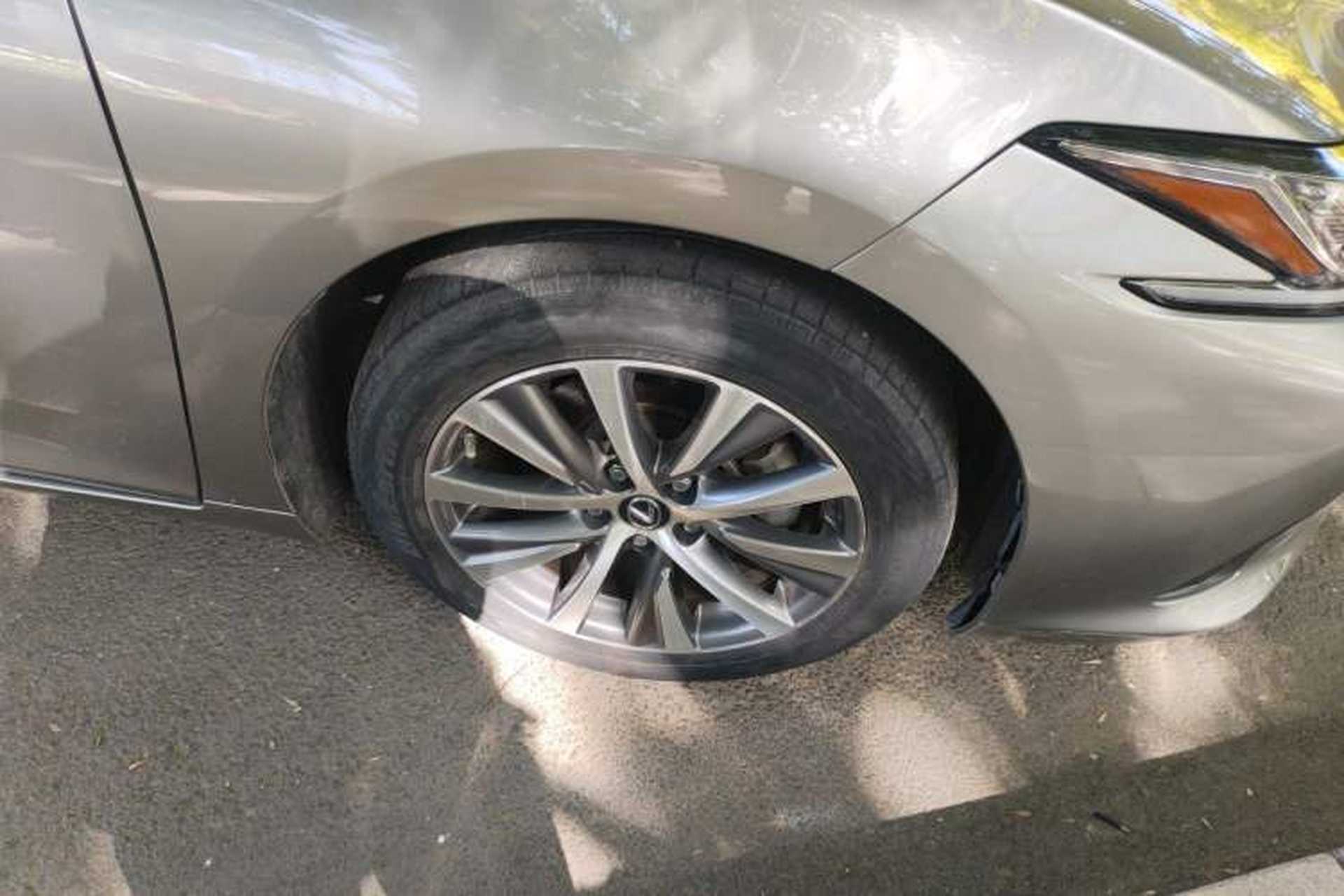 Used Lexus ES 2020 200 Excellence Edition Right Front Wheel Hub