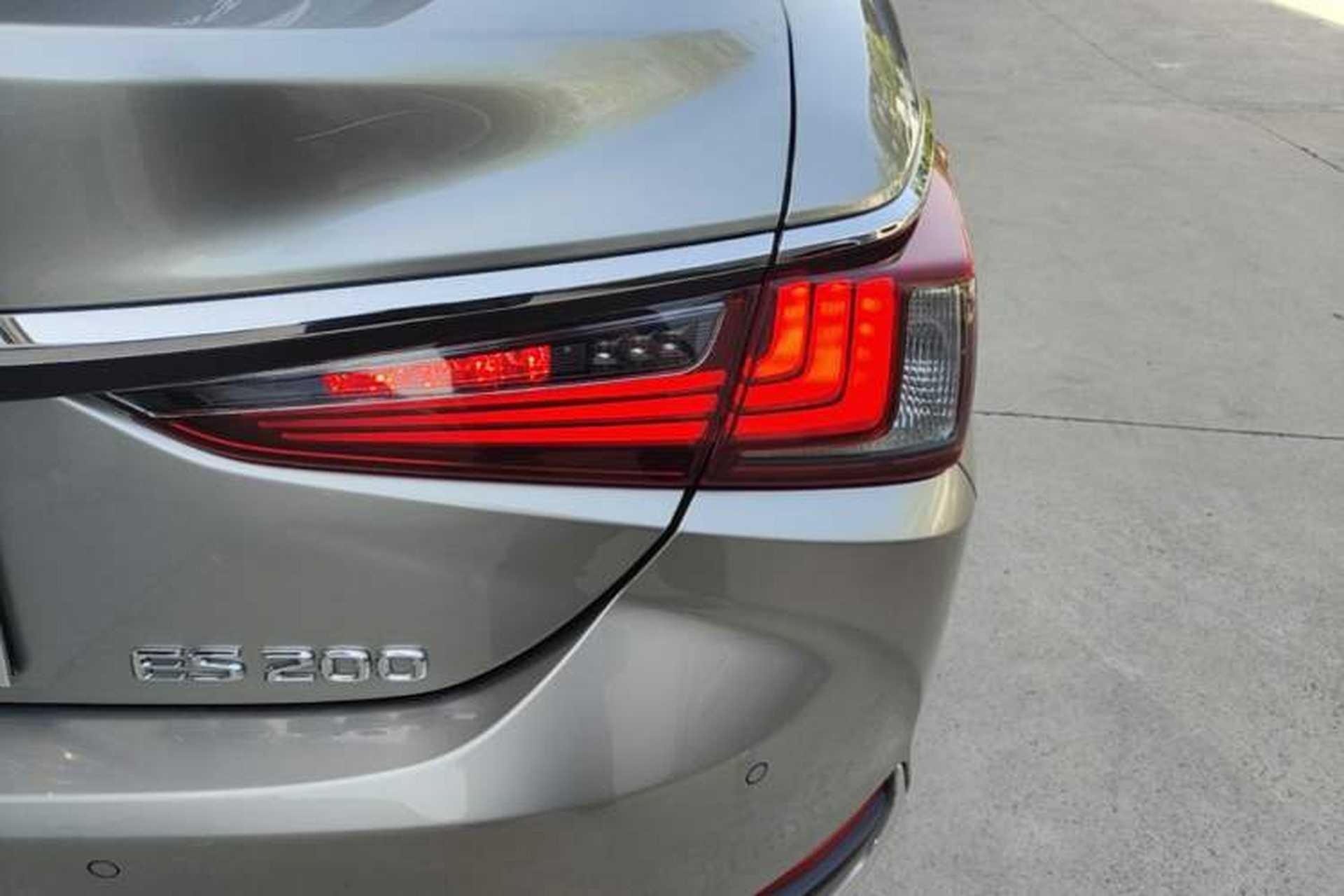 Used Lexus ES 2020 200 Excellence Edition Right Rear Taillight