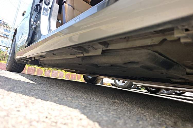 Used Lexus ES 2020 200 Excellence Edition Right Side Sill