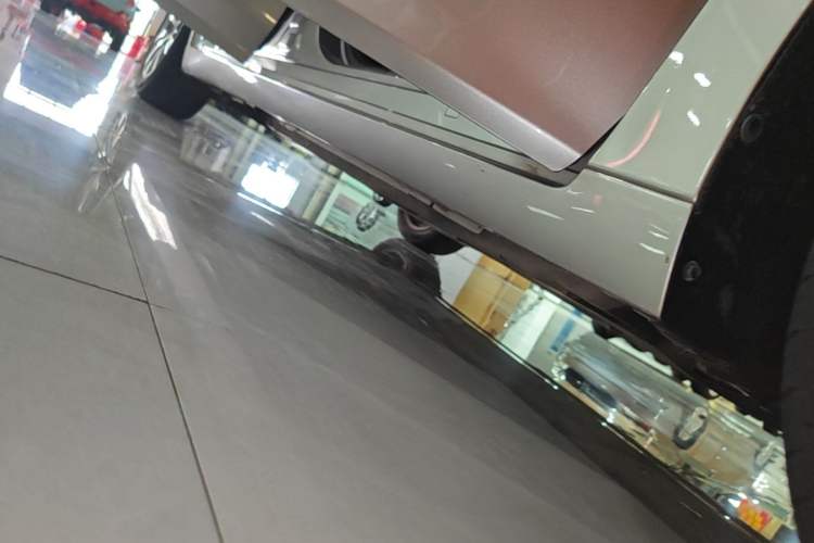 Used Lexus ES 2020 200 Excellence Edition Right Side Sill