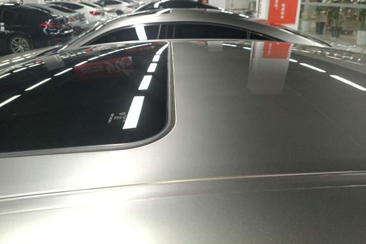 Used Lexus ES 2020 300h Premier Edition Roof
